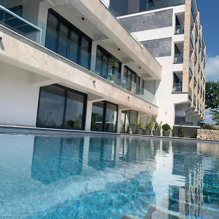 Lakeview Apartment Alsoors