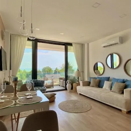 Apartment Lakeview